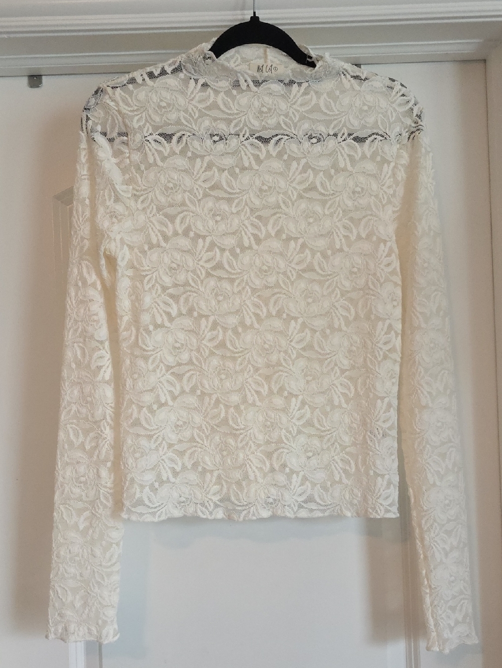 NWOT Wst Cst Large Lace/Mesh Mock Neck Long-Sleeve Cream Top